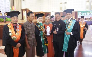 107 Wisudawan ITB Adias Pemalang Diminta Dapat Berkontribusi Pecahkan Masalah di Masyarakat